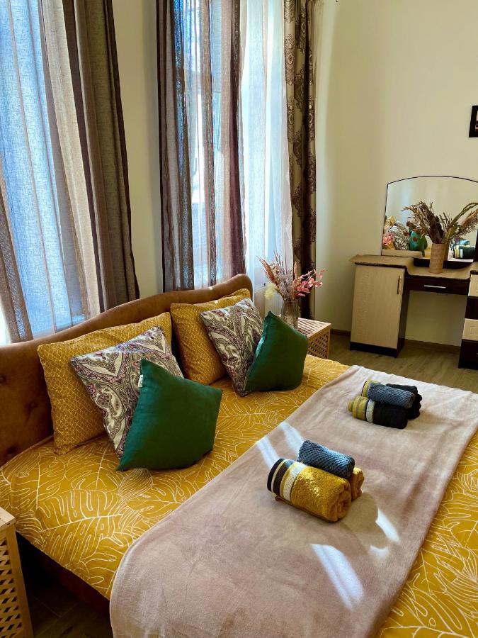 Zoneofcomfort: Apartment Chernivtsi